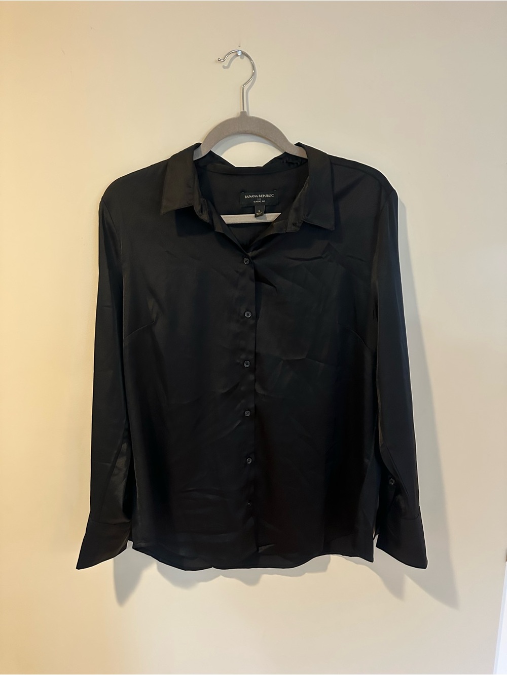 Banana Republic Black Long-Sleeve Button Down Shirt